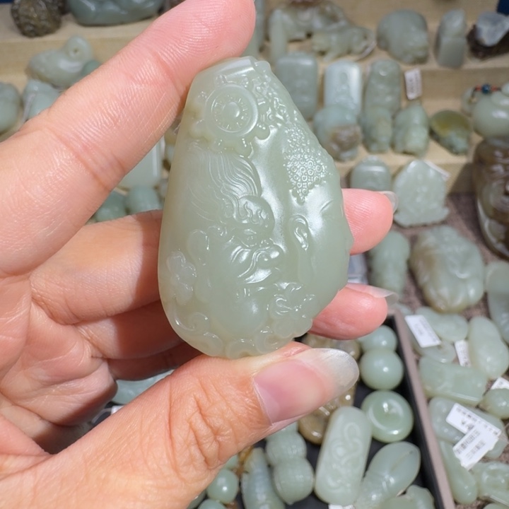 和田玉吊坠(不含链)未镶嵌