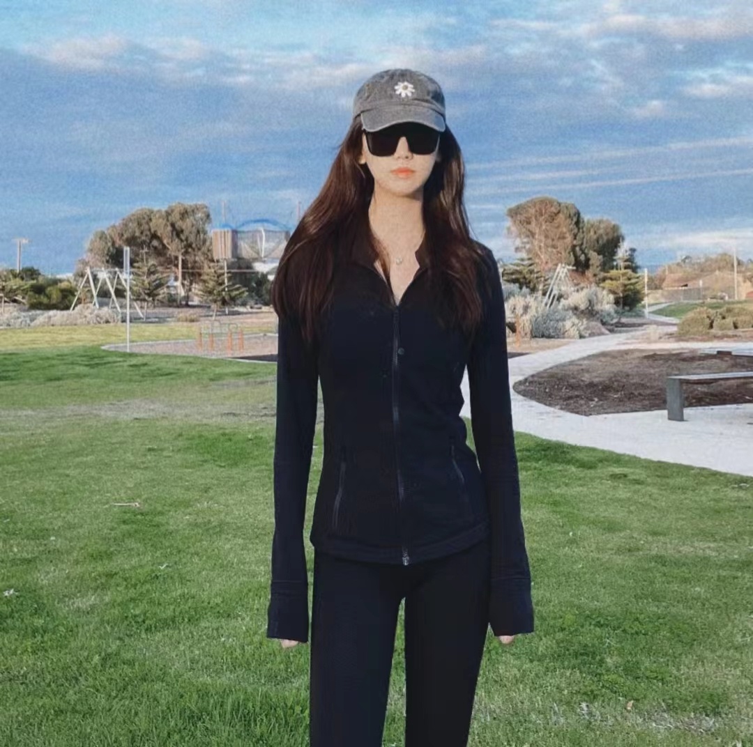 lu一样一样df第三代无网纱瑜伽服修身显示外套