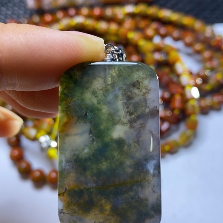 玛瑙/玉髓颈饰未镶嵌