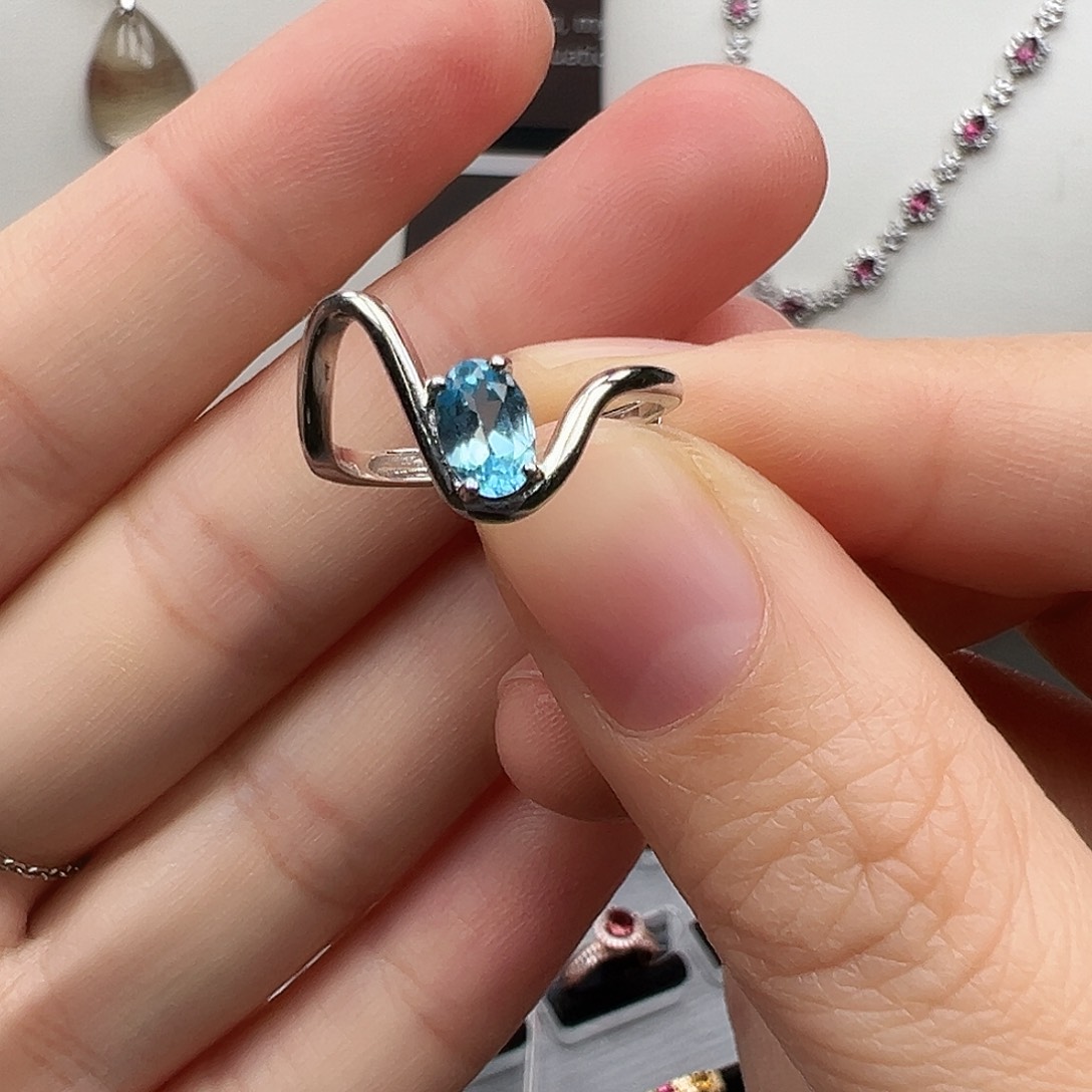 银S925镶嵌托帕石戒指