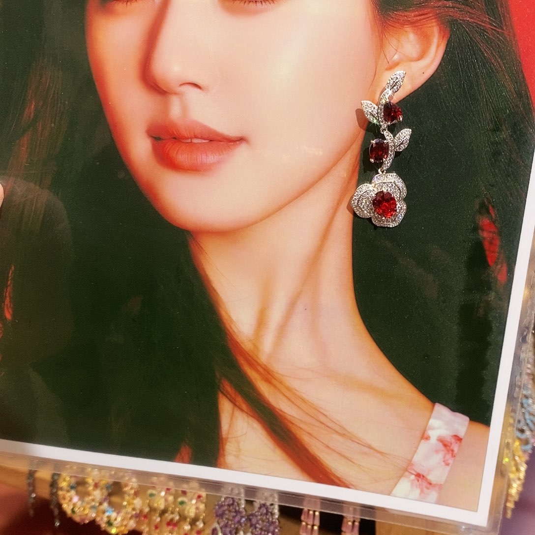 【闪购商品】纯铜925银锆石于*帅