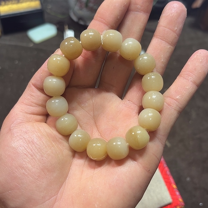 未镶嵌和田玉车挂