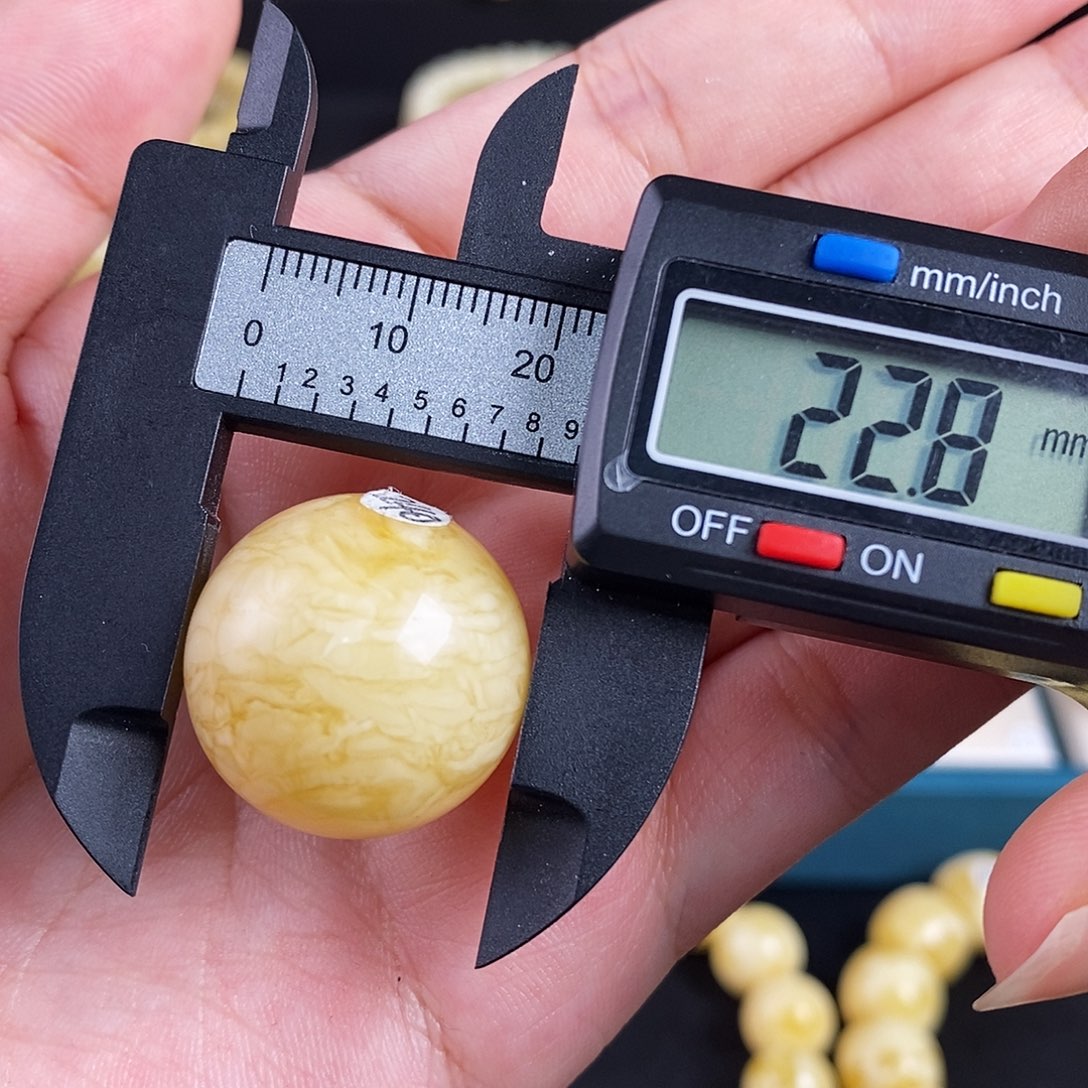 蜜蜡珠宝奇石未镶嵌