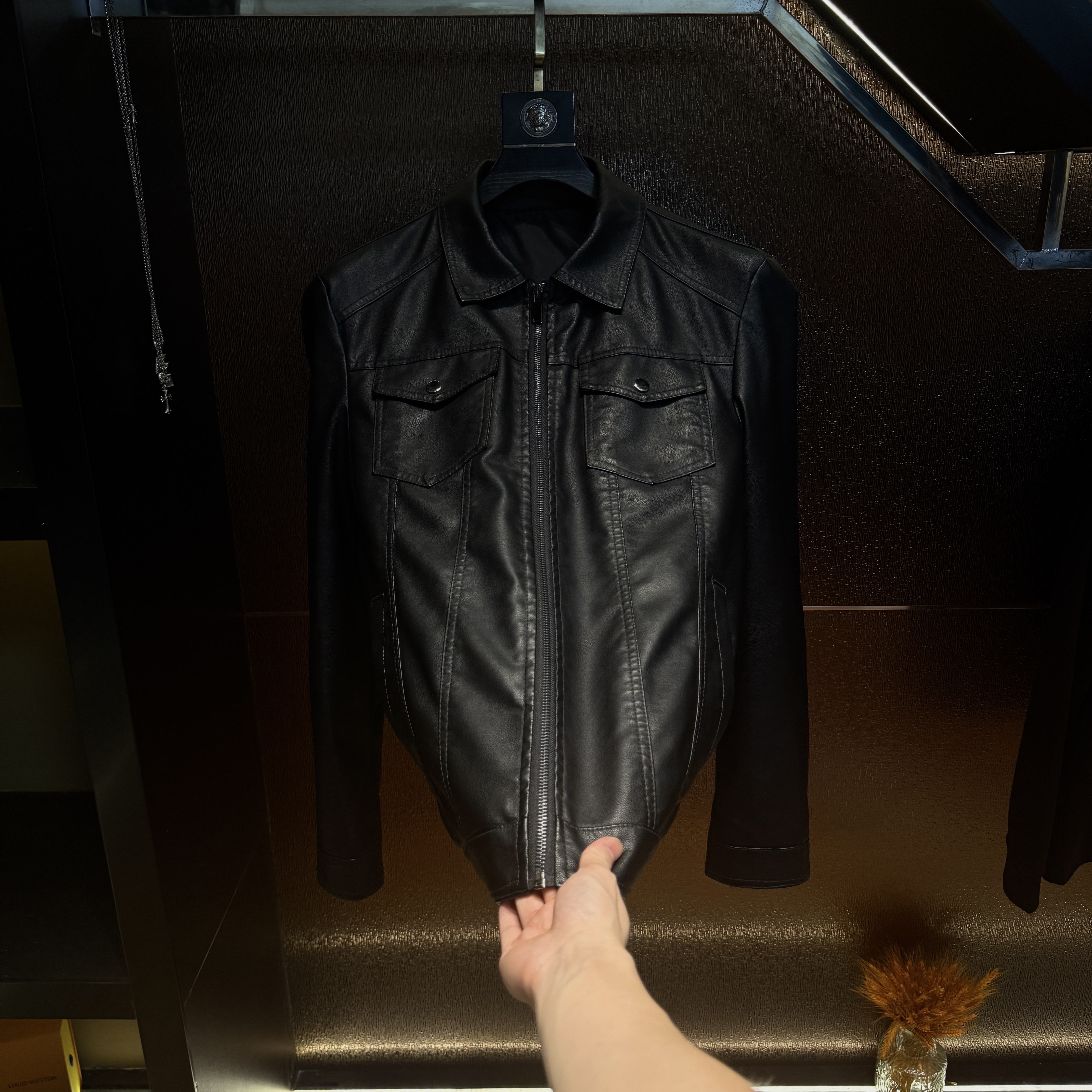 【简奢】2025男士黑色翻领拉链抗皱夹克潮流气质款