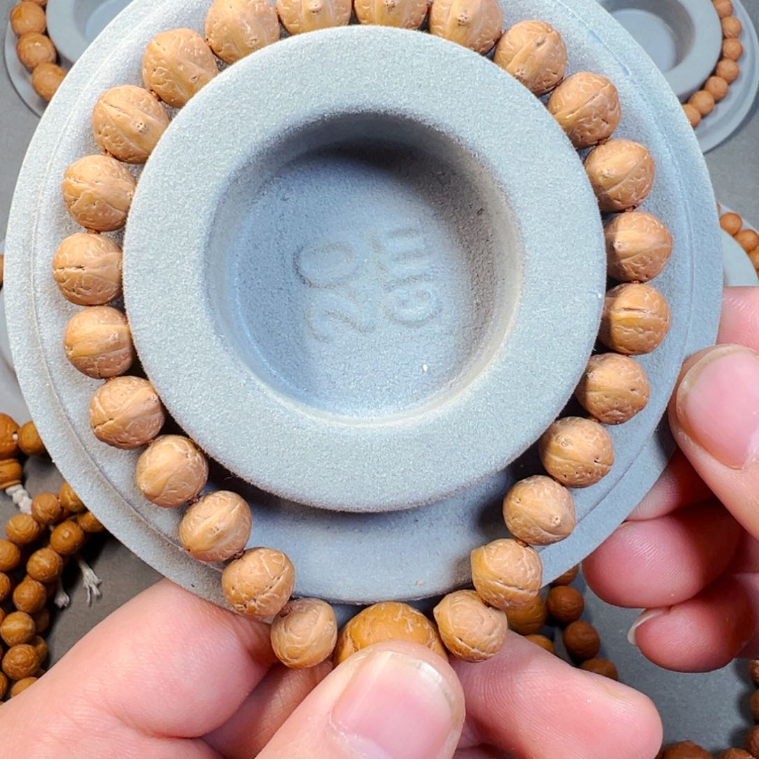 凤眼菩提手串1.0实心