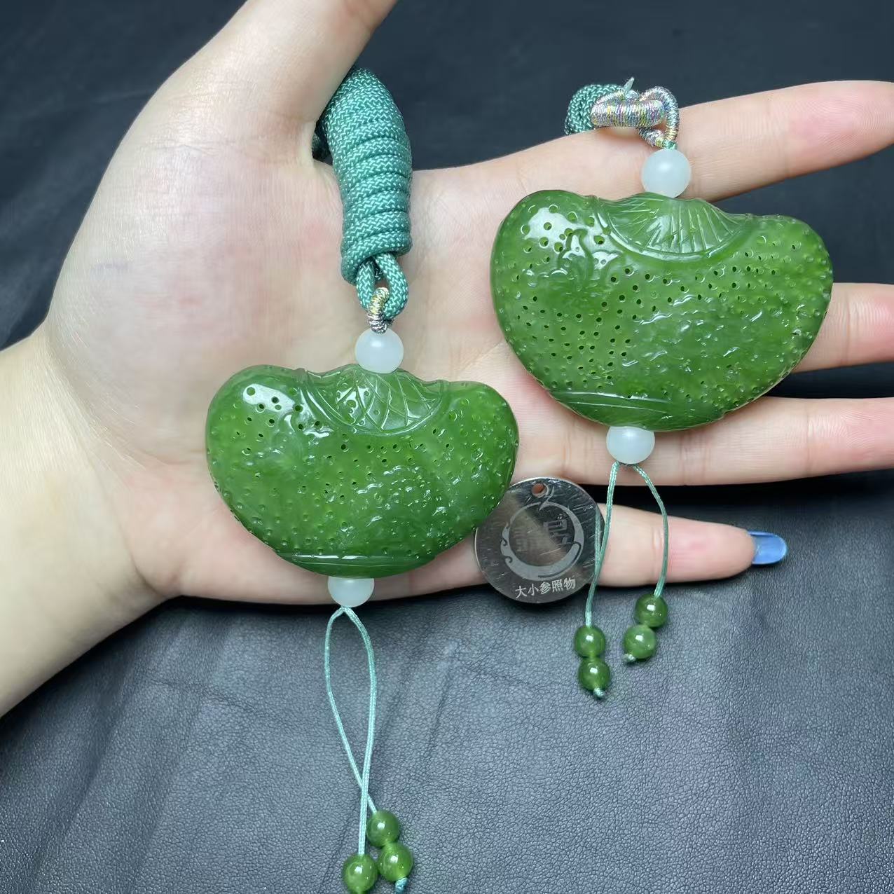 翡昱-SH27-65910-和田玉吊坠绑绳-多样性发其一