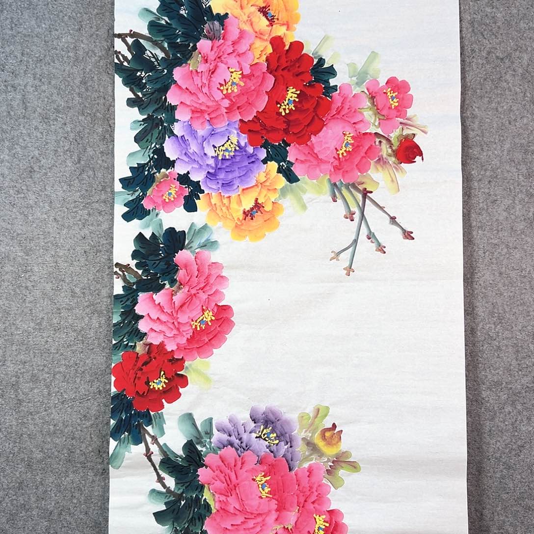 国画380 山水黔城市中心的一栋