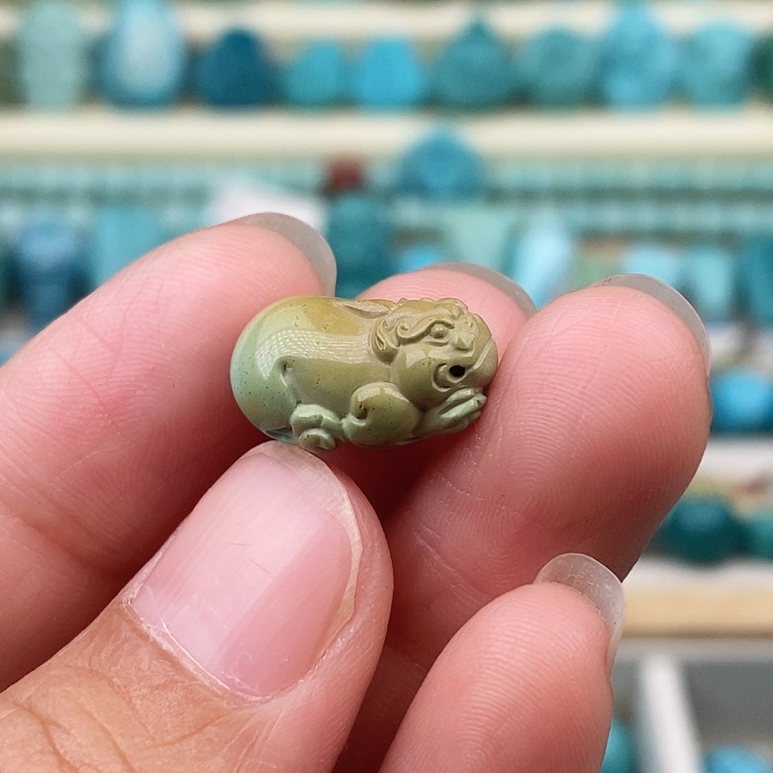 未镶嵌绿松石珠宝奇石