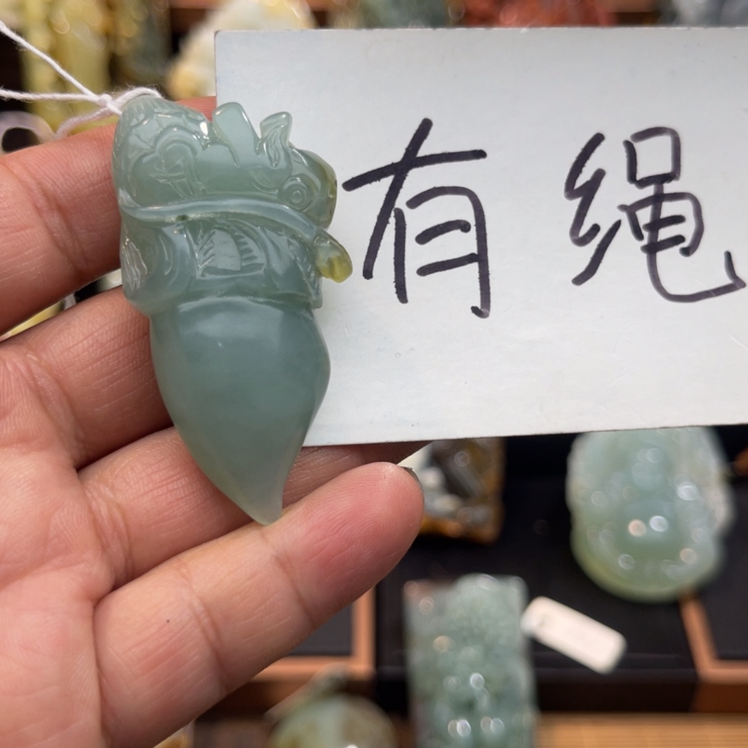 蛇纹石玉未镶嵌吊坠(赠链)