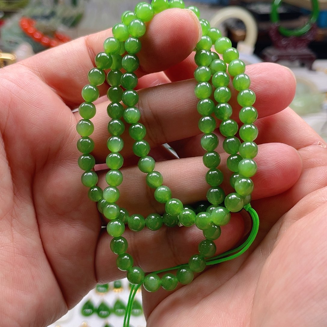 和田玉（碧玉）未镶嵌颈饰