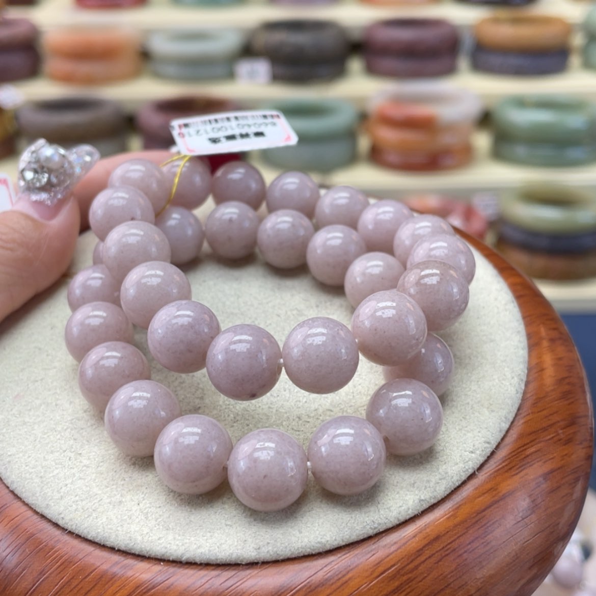 【闪购商品】石英质玉手镯未镶嵌