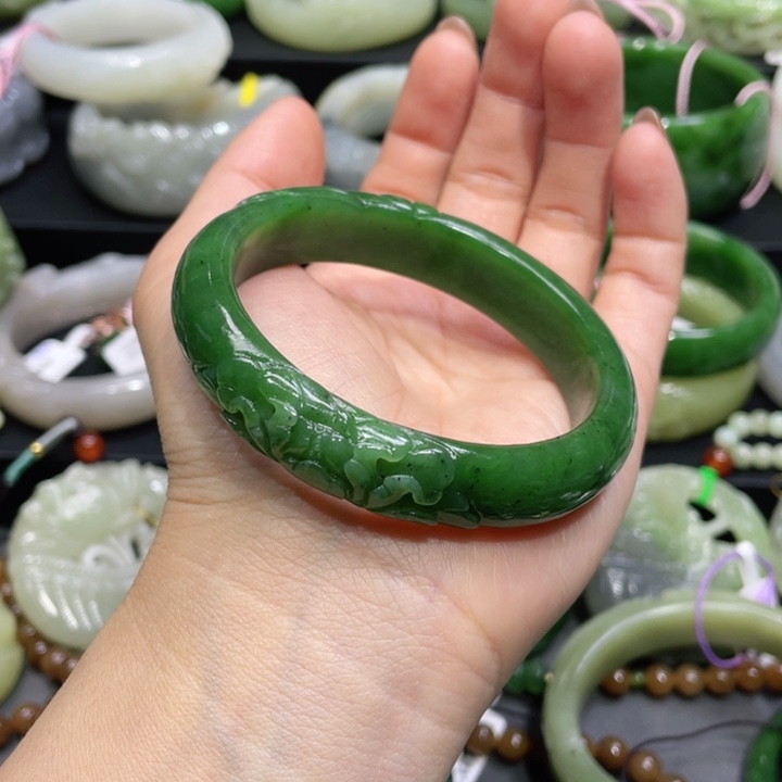 和田玉手镯57圈口 编号69未镶嵌