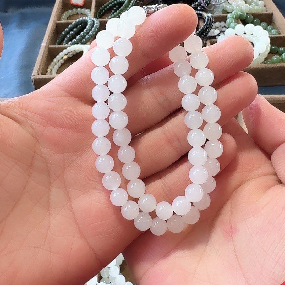 和田玉颈饰未镶嵌