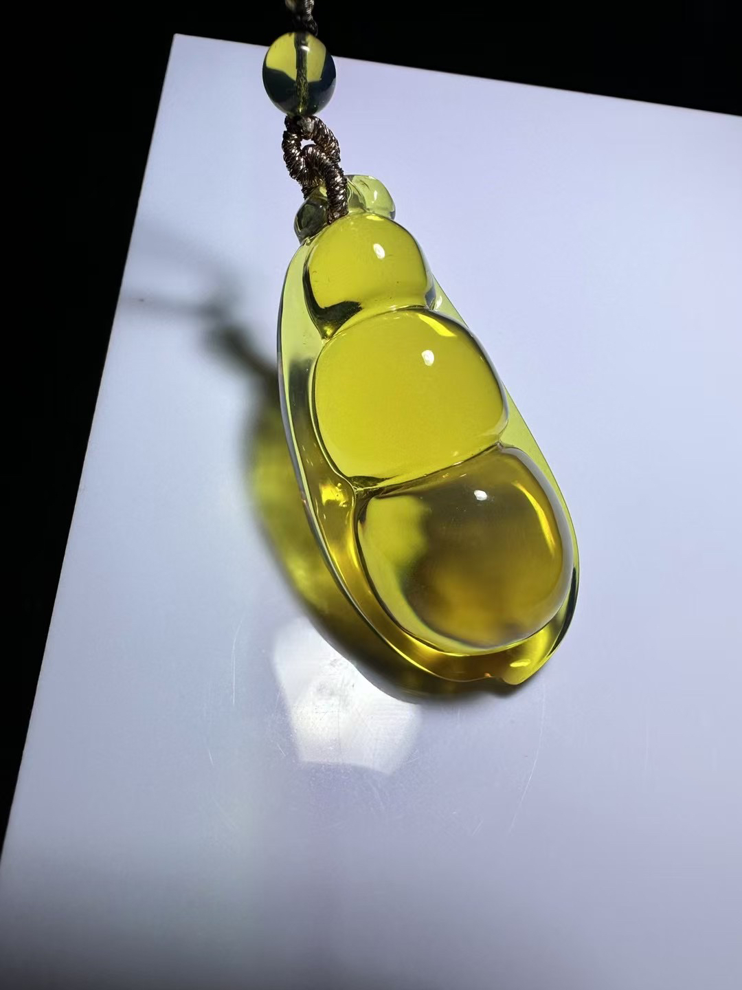 【凯馨珠宝】缅甸金蓝琥珀，小豆子吊坠