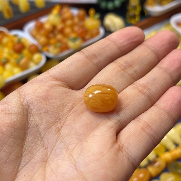 琥珀未镶嵌裸石卡14加老蜡枣珠