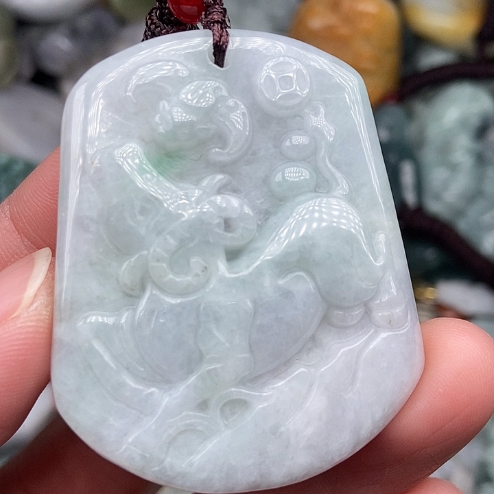 颈饰未镶嵌翡翠 翡翠