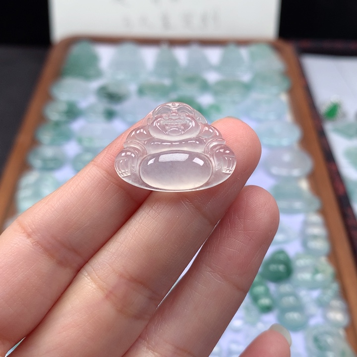 颈饰未镶嵌翡翠冰种佛公