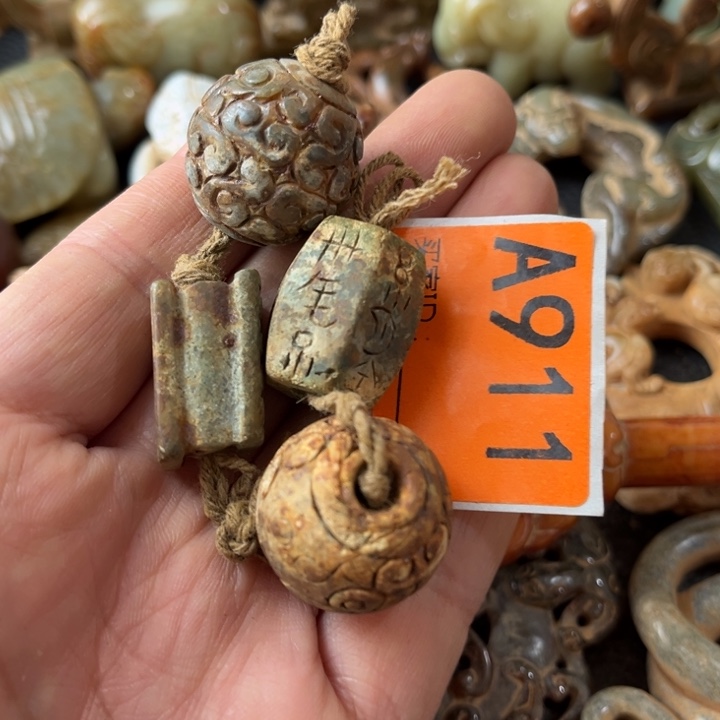 和田玉颈饰未镶嵌