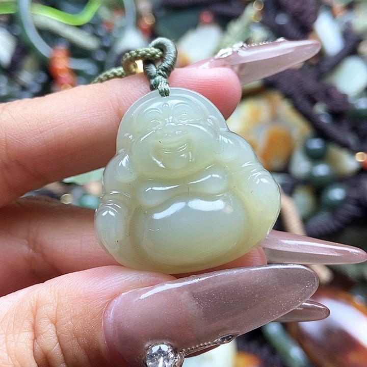 和田玉颈饰未镶嵌