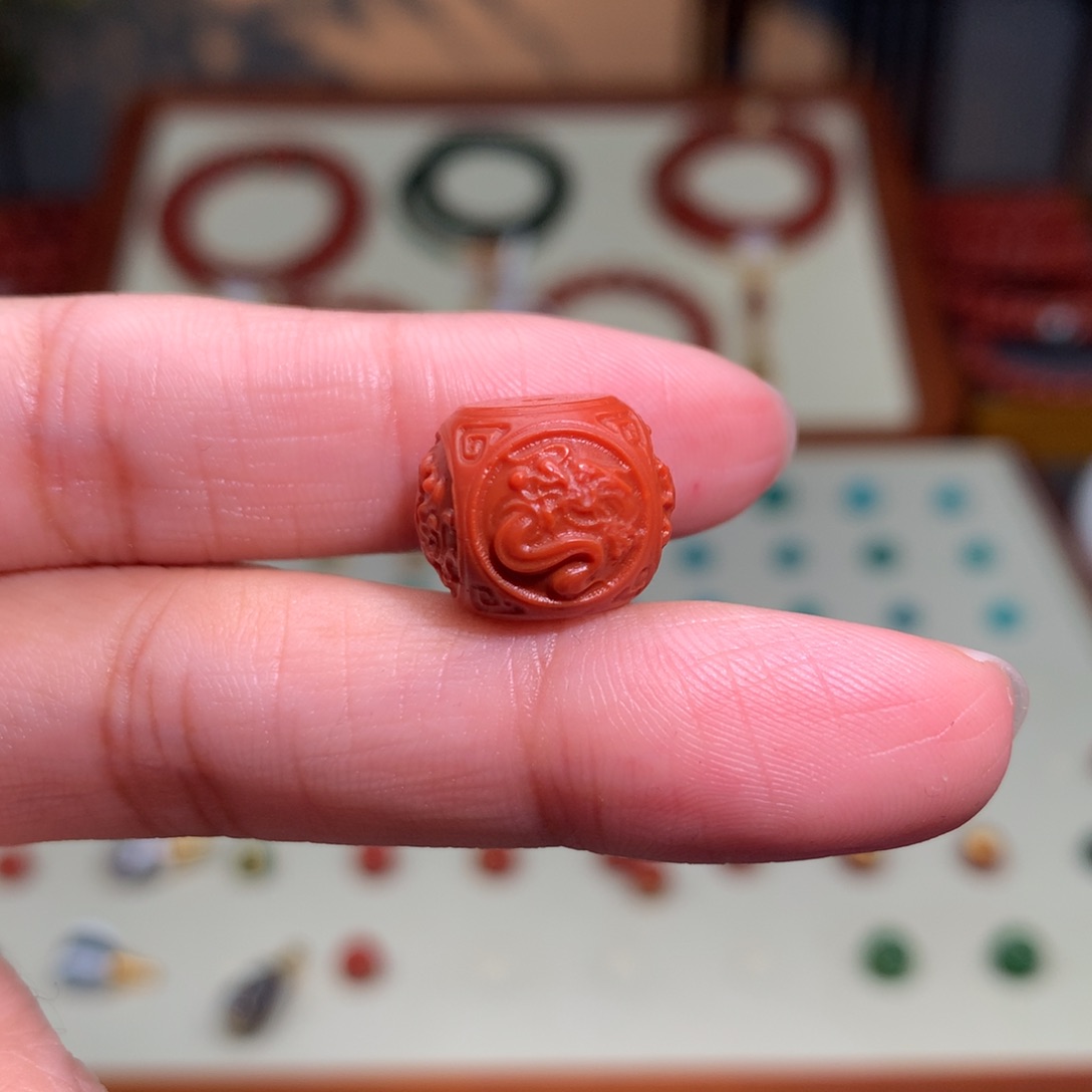 南红玛瑙颈饰未镶嵌