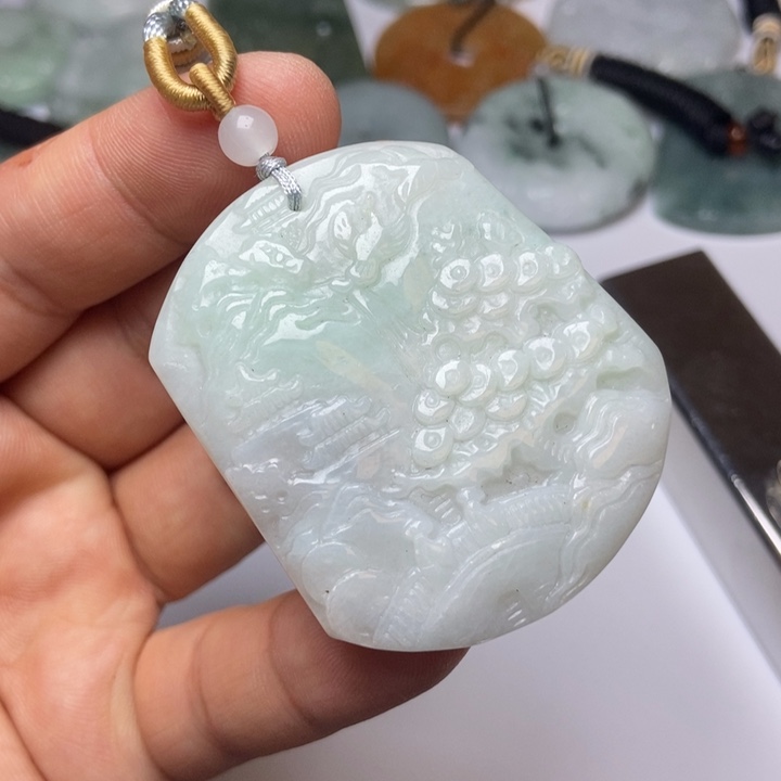 翡翠未镶嵌颈饰翡翠