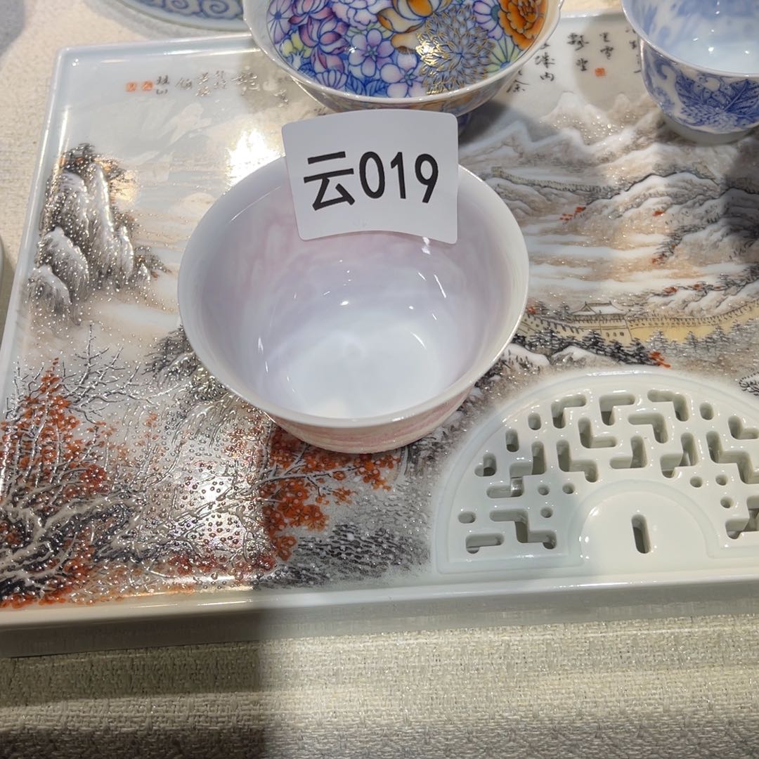 R****t景德镇陶瓷手工制作