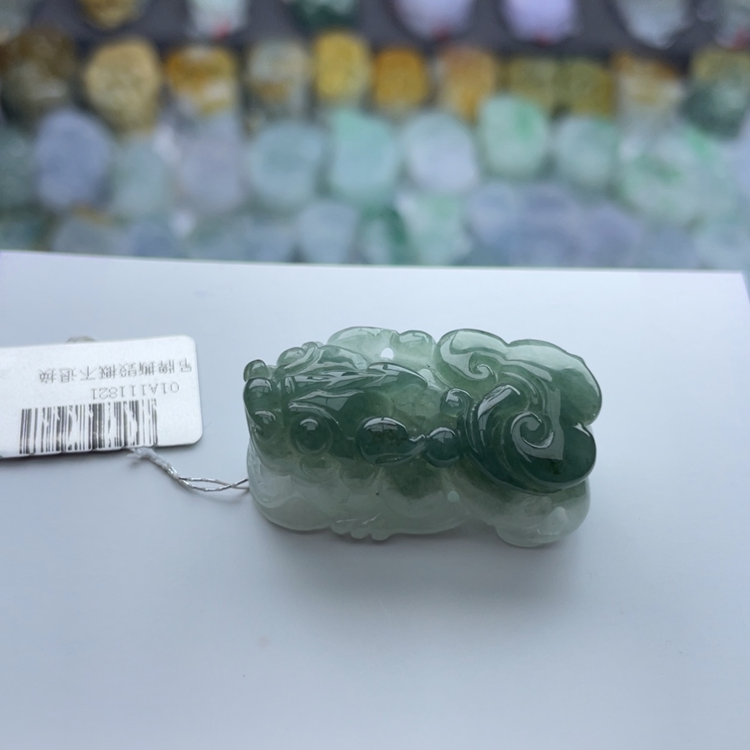 翡翠颈饰未镶嵌貔貅