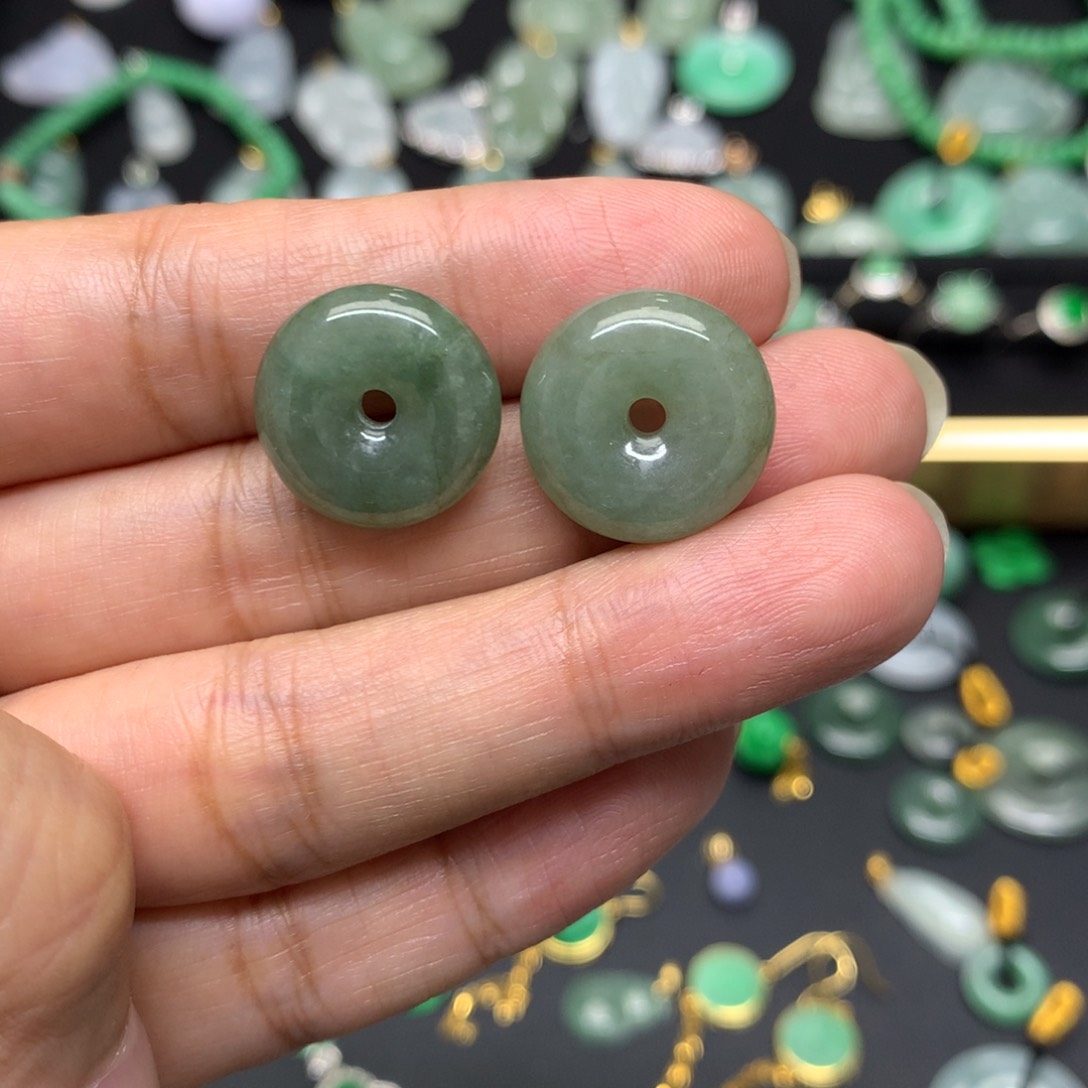 吊坠(不含链)未镶嵌翡翠有纹裂