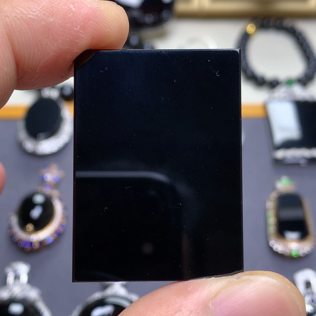 颈饰未镶嵌翡翠墨翠无事牌