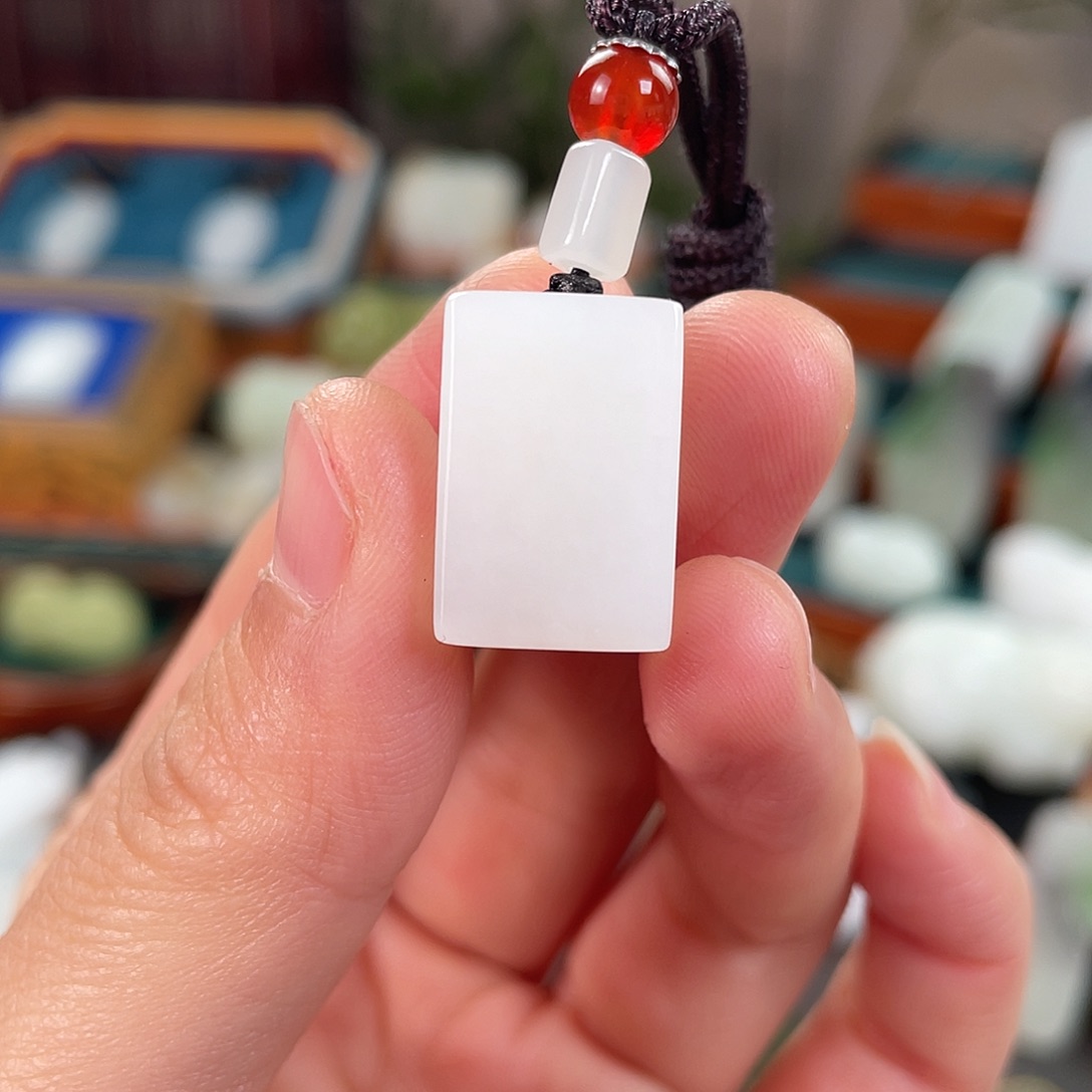 未镶嵌和田玉挂件