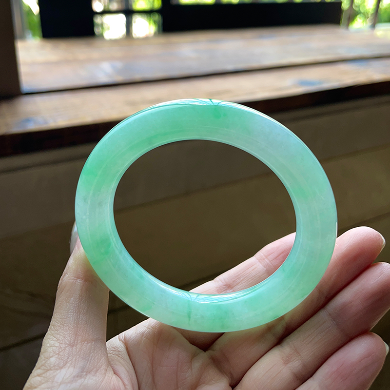 圈口58 冰晴飘花翡翠手镯 同石料还有57~61圈口 A6011