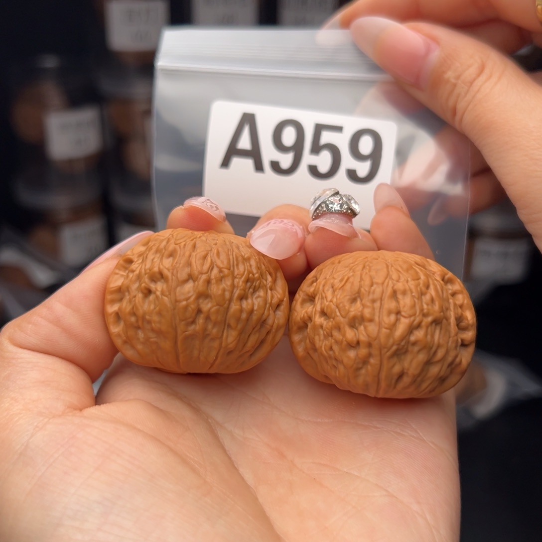 文玩核桃吊坠铁锤39全品