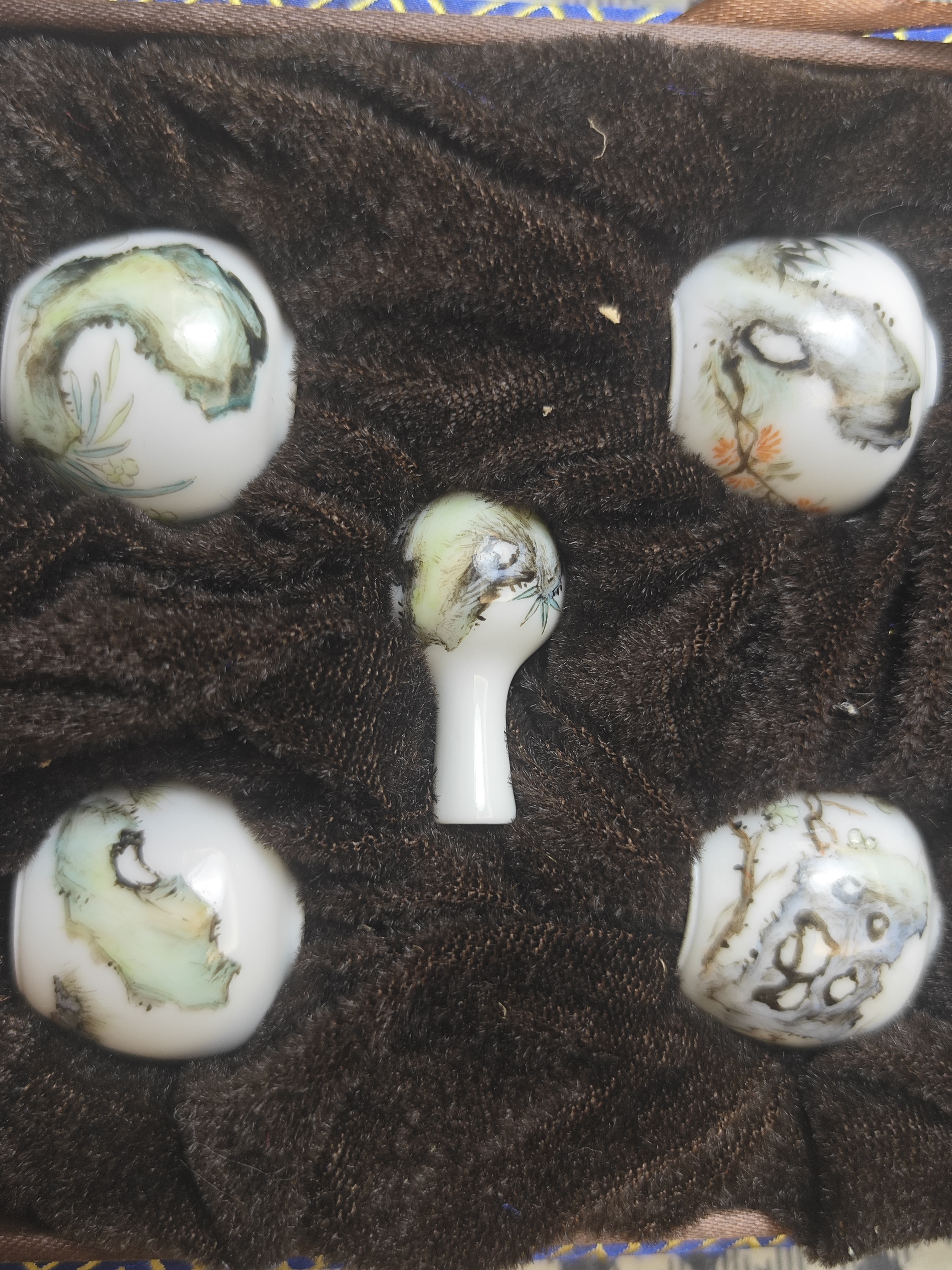 浅降彩太湖奇石图五件套小鸟罐