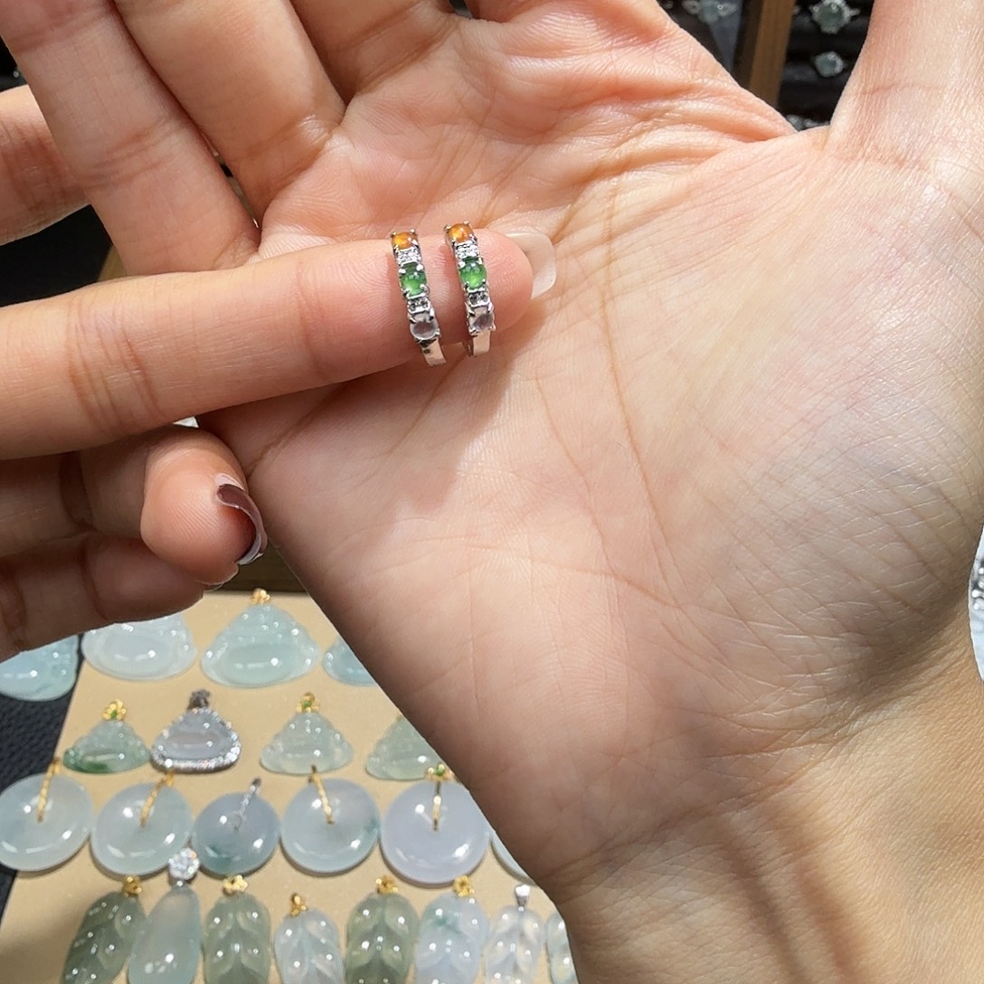 C***-翡翠银S925镶嵌耳饰