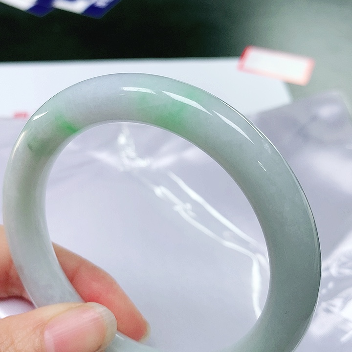 翡翠手镯（圆镯）未镶嵌
