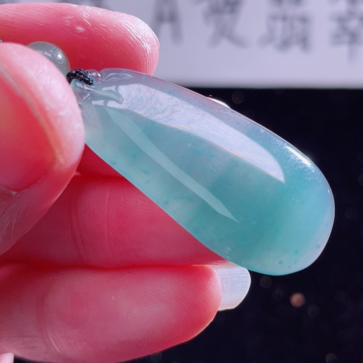 翡翠颈饰未镶嵌999999999