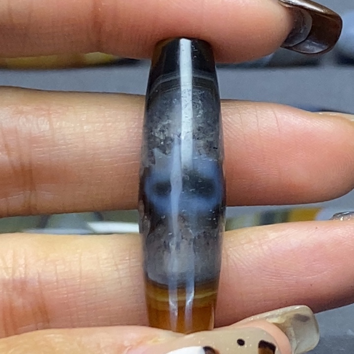 刘***小玛瑙/玉髓合金藏风蓝沁海浪花