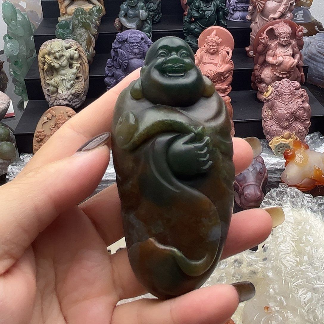 石英质玉未镶嵌颈饰