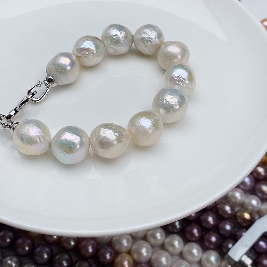 银S925镶嵌淡水珍珠颈饰