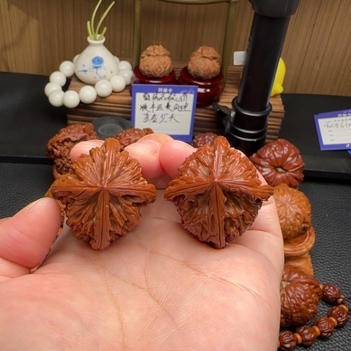 文玩核桃把件四座楼四棱
