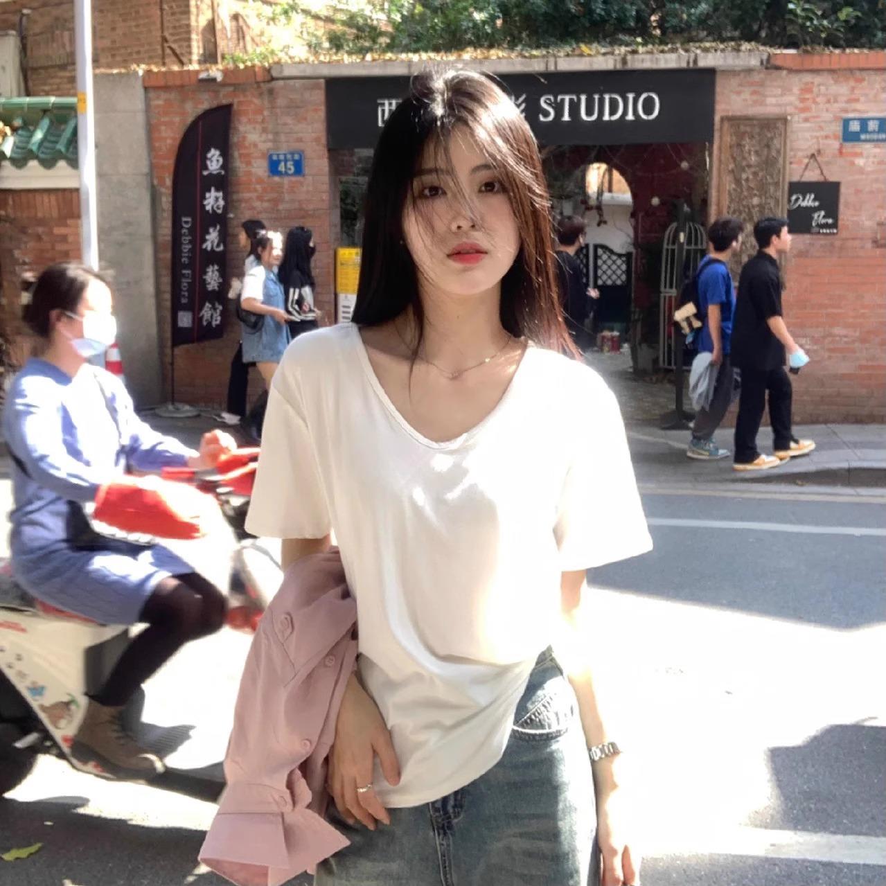 U领t恤女短袖白色正肩夏季2025年大领口宽松内搭纯色上衣体恤