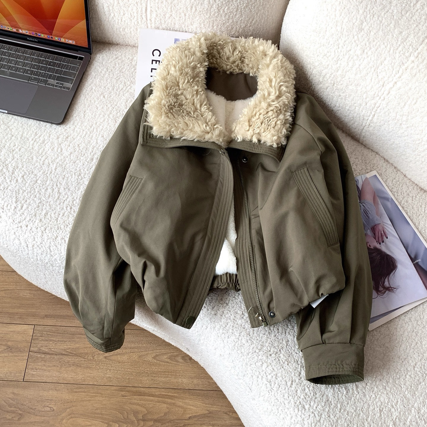 （全身加绒加厚）欧货仿羊羔毛翻领短款加绒派克服外套女2025冬棉服