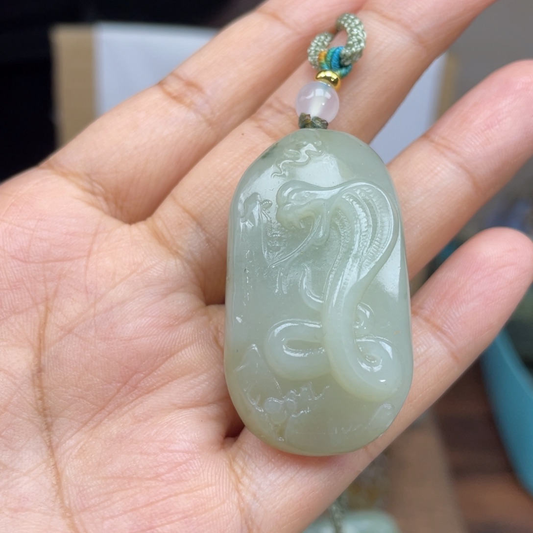 和田玉颈饰未镶嵌