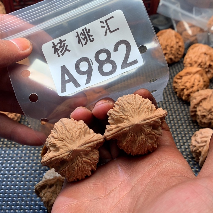 吊坠文玩核桃悟空寺