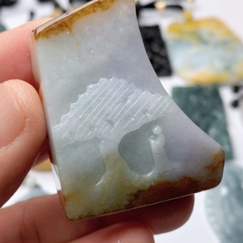 翡翠颈饰未镶嵌翡翠