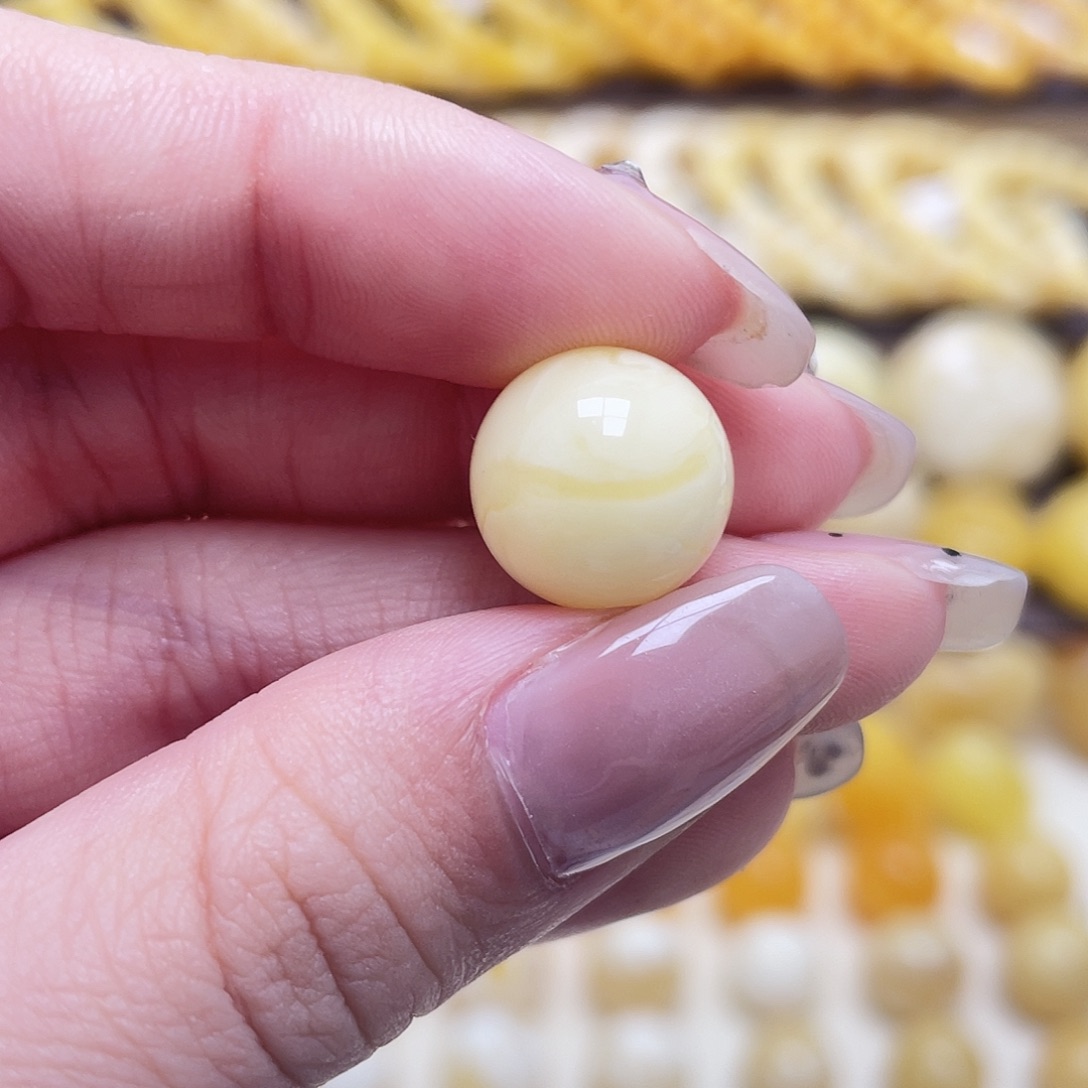 琥珀未镶嵌裸石13.2mm圆珠