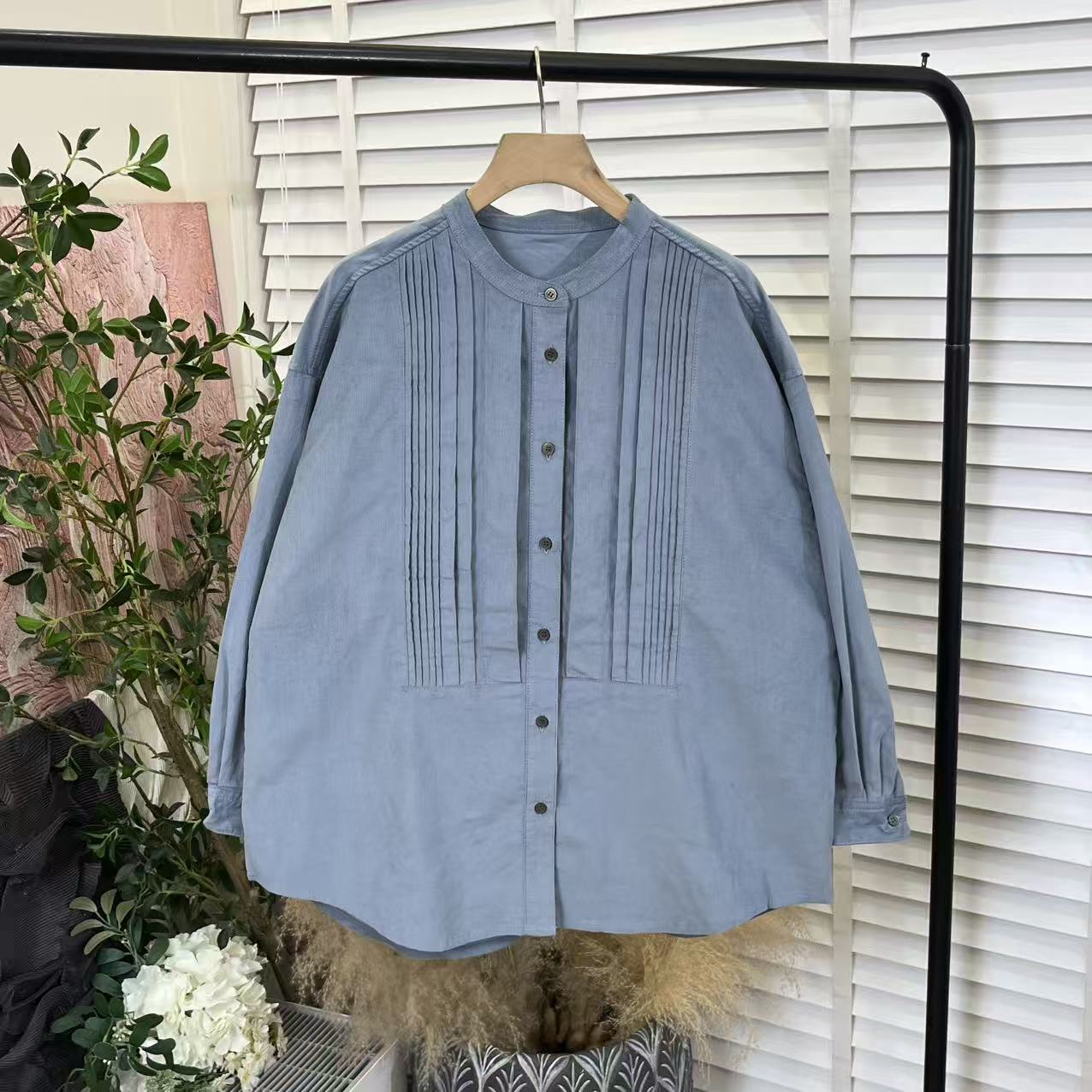 文艺复古「经典风琴褶皱」灯芯条圆领衬衫女E6206