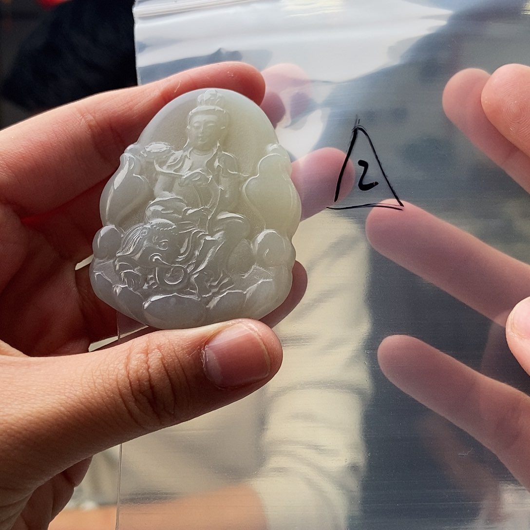 和田玉颜色多样性发拍一发一未镶嵌