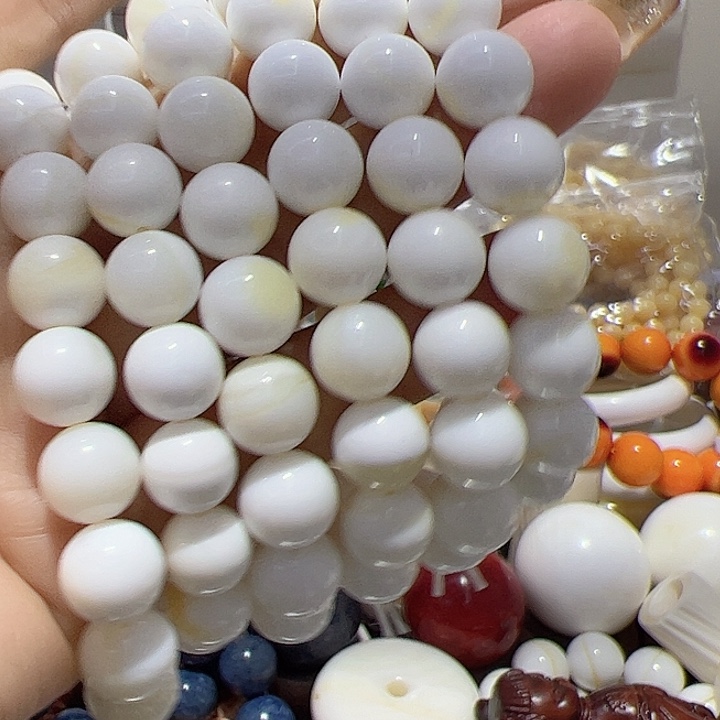 树脂非金属1.0带黄全品手串