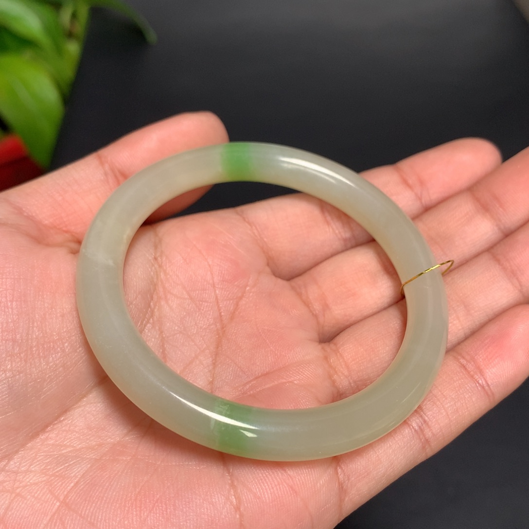 和田玉手镯未镶嵌53